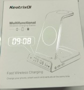 Ładowarka bezprzewodowa, indukcyjna. Kolor pudrowy róż.