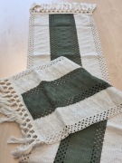 Bieżnik dekoracyjny – matcha, wiosenny styl + szydełko 150x30 cm