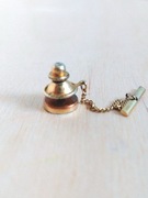 Elegancka pozłacana retro spinka do krawata