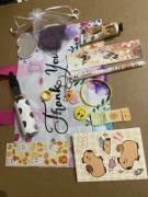 Zestaw na prezent gadżety 15-17 szt magiczna łyżeczka