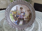 Talerz oprawiony w cynie do zawieszenia 