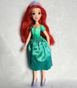 Lalka barbie Mała Syrenka Arielka księżniczka Disney Hasbro dobra na tort