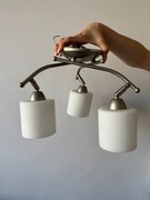 Lampa sufitowa z trzema kloszami