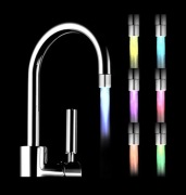 Kran świecący LED końcówka + adapter