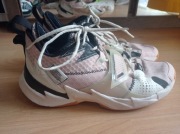 Jordan różowe 46 EUR 30 cm