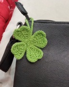 Koniczynka wykonana na pewno, brelok 