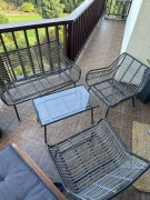 Stolik ogrodowy ławka dwa krzesełka