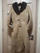 Kożuch używany, lekki naturalny  skóra na owczym runie rozmiar 38