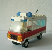 Lego System 6380 Szpital. Sama karetka