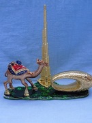 PAMIĄTKA Z DUBAJU -WIEŻA BURJ -MUZEUM WSPÓŁCZESNE -WIELBŁĄD -METALOPLASTYKA