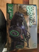 Samochód zdalnie sterowany RC 2.4GHz Climbing Off-Road – pilot