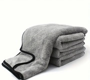 Samochodowy ręcznik z mikrofibry