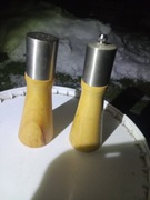 Stary młynek plus solniczka 