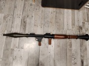 replika granatnika rpg 7