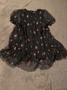 Sukienka czarna z siateczki w róże roz 128 cm