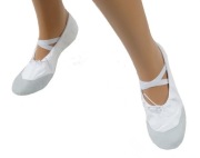 Baletki tradycyjne materiałowo-skórzane Free Dance roz. 24 białe