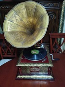 Patefon gramofon zloty