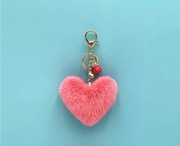 brelok futrzane serce