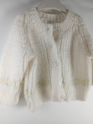 Sweterek ażurowy niemowlęcy ecru na guziki z brokatem 9-12m