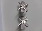 Korpusówki na mundur.