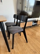 Krzesło IKEA LISABO x 2 – czarne, tapicerowane siedzisko