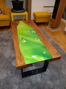 stolik kawowy z drewna gruszy z szybą