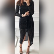 Śliczna sukienka nowa z metka cekiny