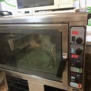 piec konwekcyjno - parowy UNOX