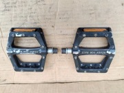 READY FOR RACE - pedały z ćwiekami 