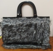 Torebka do ręki z futerkiem 