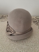 Kapelusz damski filcowy roz. 56 cm.