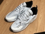 Nowe nieużywane buty sportowe Air 270