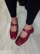 (40) Bordowe, niskie czółenka wieczorowe z zapięciem, Nowe 