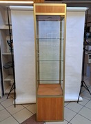 Elegancki regał ekspozytor szklany witrynka do sklepu lub instytucji