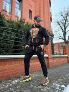 Just Unique. Nowe, męskie spodnie dresowe z nadrukiem czaszki, Martin XL
