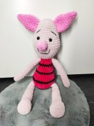 Mały prosiaczek na szydełku 44 cm