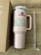 Kubek termiczny Stanley. Pojemność 1,18l