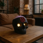 Czaszka z pentagramem – ozdoba i lampka LED handmade