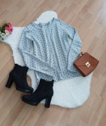 Niebieski kardigan ze wzorem rozmiar L na guziki na długi rękaw basic