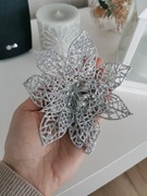 Srebrne kwiaty ozdobne na choinkę wieniec świąteczny 