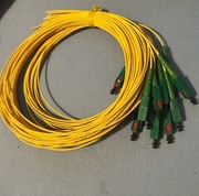 Pigtail jednomodowy - wtyk SC-APC 10 sztuk