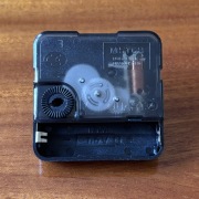 Mechanizm kwarcowy zegara M5168 ze wskazówkami