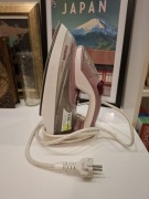 różowe żelazko parowe marki Philips EnergyCare ceramiczne do prasowania