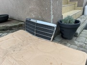 Atrapa chłodnicy Mercedes W124 124 888 03 23 Orginalne