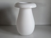 Wazon dmuchany IKEA Stockholm 1999, Maria Vinka, biały "grzyb"