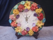 Zegar ceramiczny ścienny 3D Rzeźbiarskie kwiaty ręcznie robiony, 24cm. 