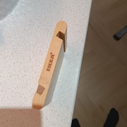 Drewniana podkładka IKEA – stojak na telefon, 1 sztuka