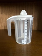 Wyciskarka do owoców z miarką