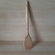 Ręcznie strugana drewniana łyżka płaska z wiśni 30,5cm