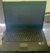 (25) laptop Fujitsu Siemens Amilo LA1703